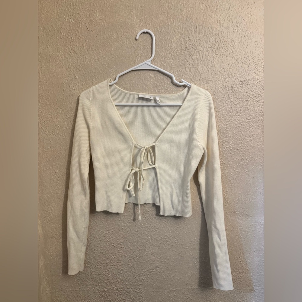 Elegant Cream Tie-Front Cardigan